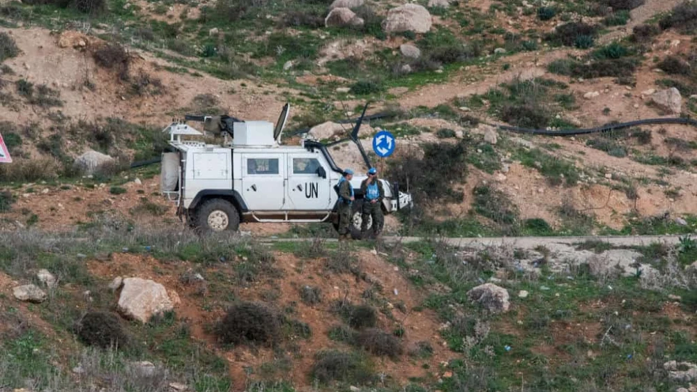 UNIFIL soldiers in Lebanon watch IDF soldiers destroy Hezbollah attack tunnels crossing into Israeli territory near Metula, Dec. 5, 2018. Photo by Kobi Richter/TPS.