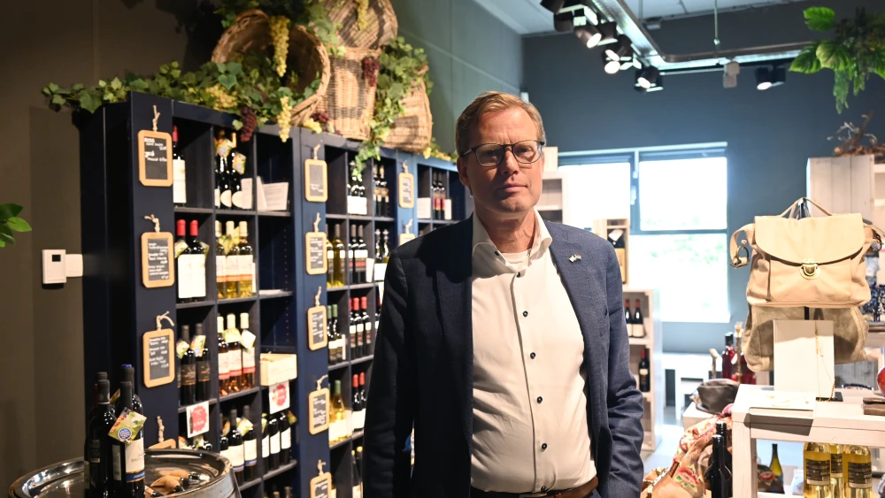 Christians for Israel Director Frank J. van Oordt stands at the Israel Products Center's gift shop in Nijkerk, the Netherlands, on June 5, 2024. Photo by Canaan Lidor.