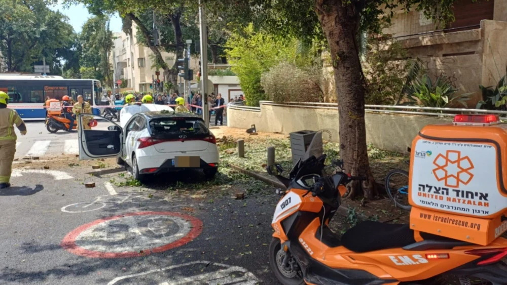A missile impact site in central Israel, March 22, 2026. Credit: United Hatzalah.