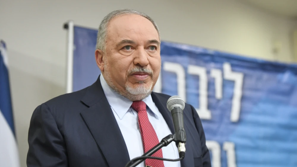 Yisrael Beiteinu Party leader Avigdor Lieberman holds a press conference following the dissolving of the 21st Knesset, in Tel Aviv on May 30, 2019. Photo by Flash90.