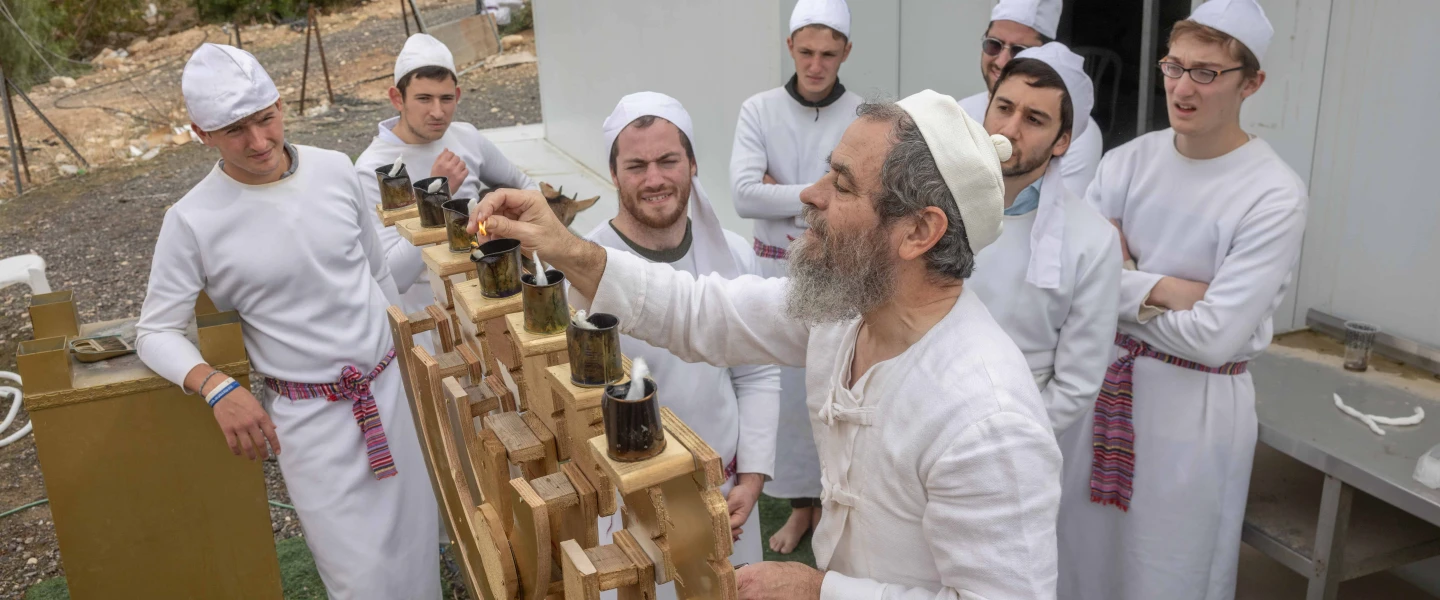 Jewish priests (Kohanim) practice in rituals on an altar built to the original dimensions of the Temple altar according to Jewish tradition, at the Letchila Haredi Farm near Ma’ale Adumim, in Judea and Samaria, Dec. 21, 2025. Photo by Chaim Goldberg/Flash90.