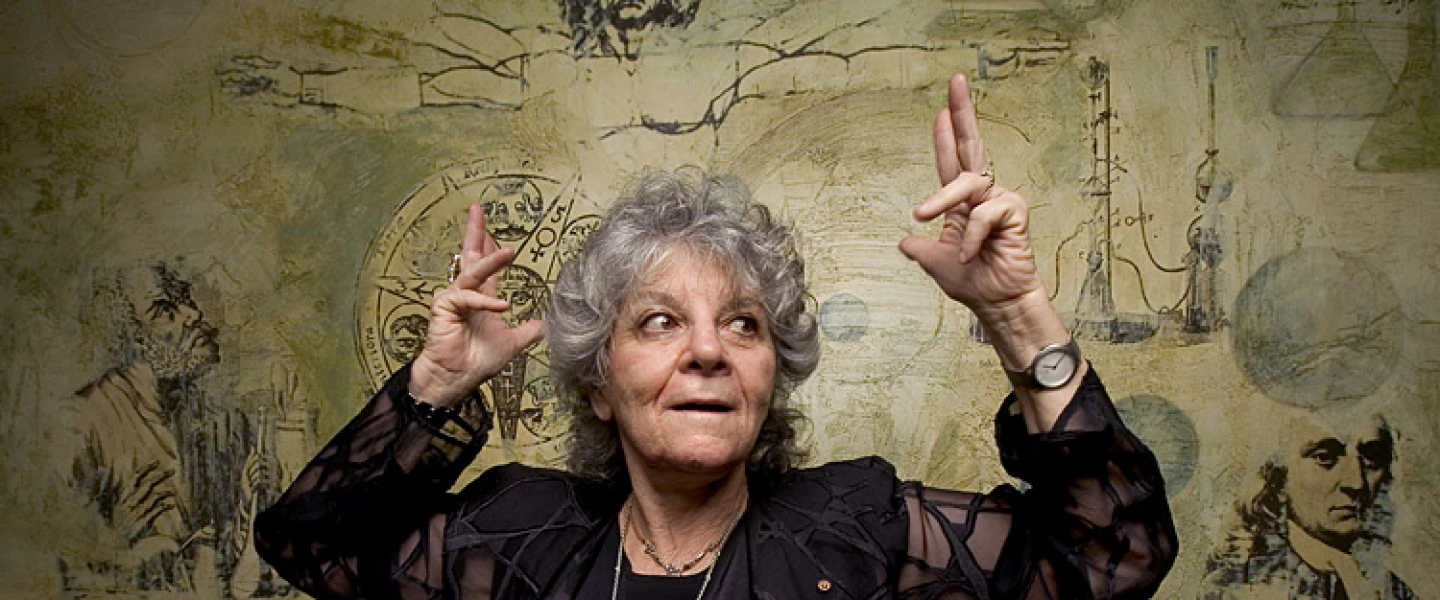 Professor Ada Yonath, who received the EMET Prize in Life Sciences on Nov. 5, 2006. Photo by Kobi Kalmanovitz/EMET Prize.