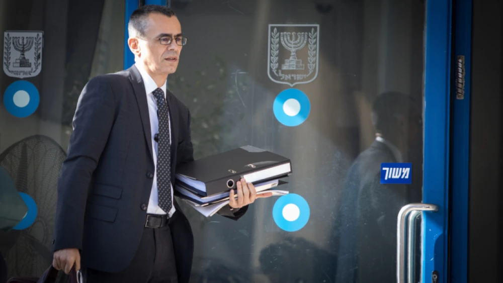 Israeli Prime Minister Benjamin Netanyahu's attorney Yossi Ashkenazi arrives at the Justice Ministry in Jerusalem on Oct. 2, 2019. Photo by Noam Revkin Fenton/Flash90.