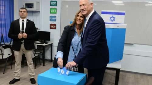 Blue and White Party leader Benny Gantz casts his ballot together with his wife, Revital, at a voting station in Rosh Ha'ayin, Israel, on March 2, 2020. Photo by Tomer Neuberg/Flash90.