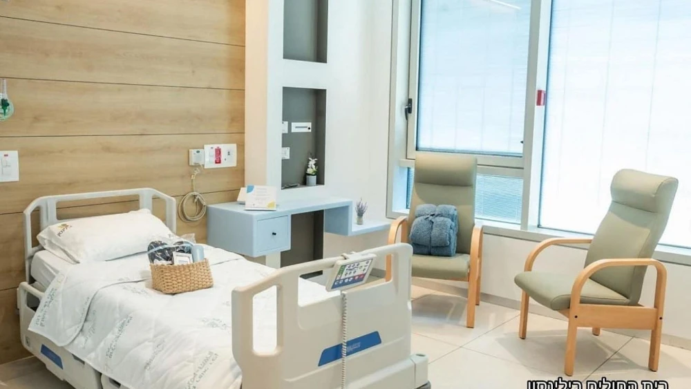 A bedroom in the Gaza captive returnees’ ward at Beilinson Hospital–Rabin Medical Center in Petach Tikvah. Credit: Courtesy of Beilinson Hospital.