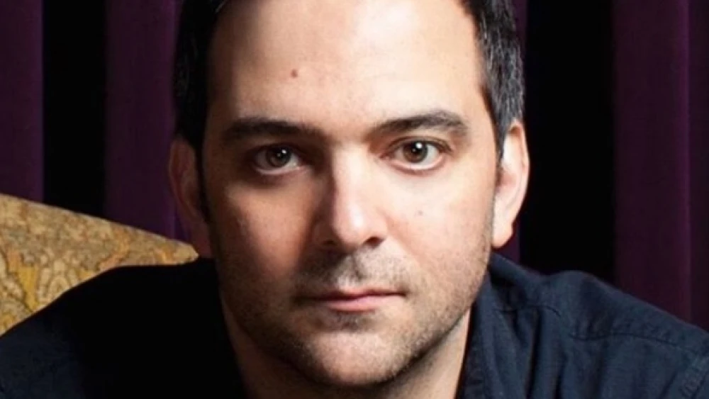 Jewish singer-songwriter Adam Schlesinger died on April 1 in Poughkeepsie, N.Y., at the age of 52 as a result of complications of the coronavirus (COVID-19). Source: Screenshot.