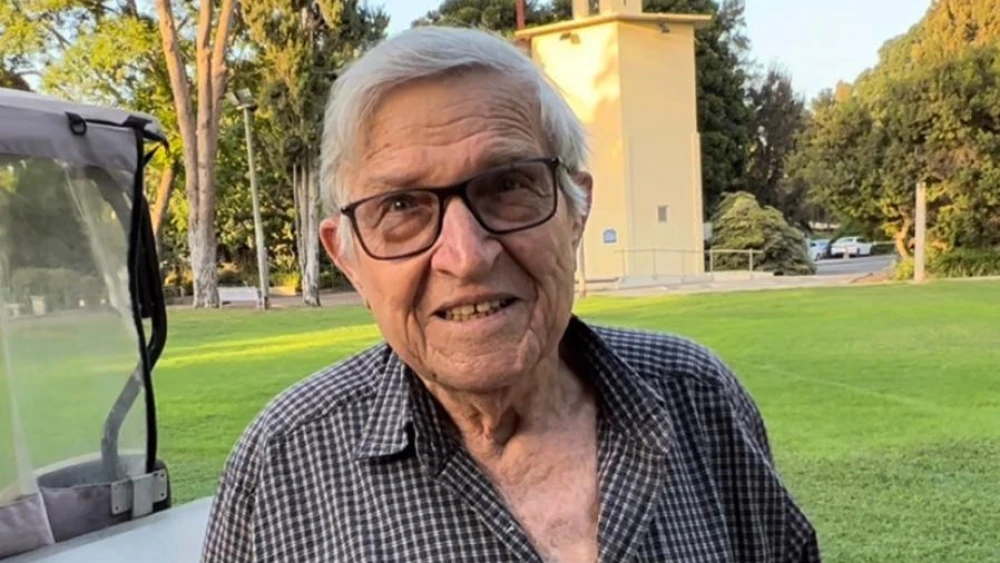 Itzik Mizrachi. Photo by Avi Kumar.