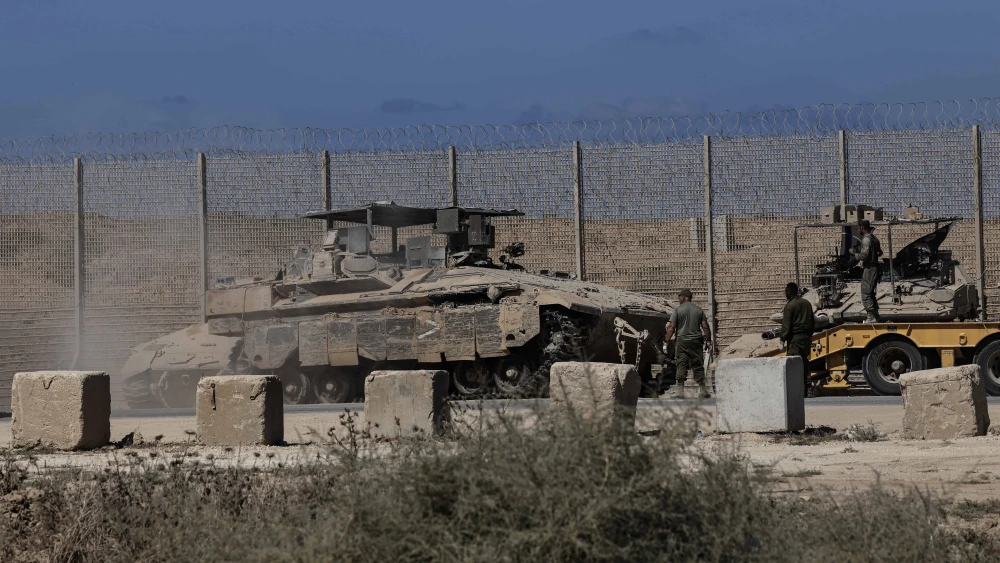 Israeli forces on the border with Gaza. Oct. 16, 2025. Photo by Tsafrir Abayov/Flash90.