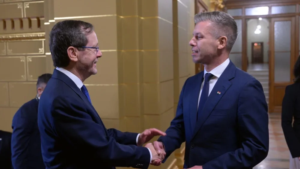 Israeli President Isaac Herzog meets Hungarian Prime Minister Peter Magyar in Budapest, Hungary on Oct. 20, 2026. Photo courtesy of Herzog's office.