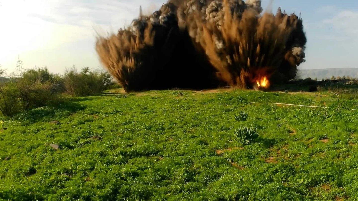 Minefield Exploding Israel detonates three minefields as part of border security project ...