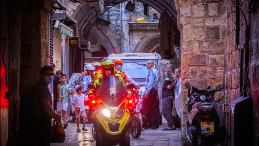 Police near the scene of an attempted stabbing in Jerusalem's Old City, on Sept. 10, 2021. Photo by Olivier Fitoussi/Flash90.
