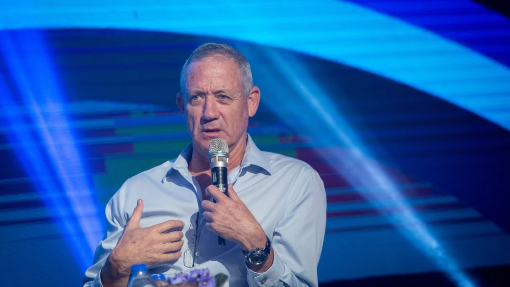 Former IDF Chief of Staff Benny Gantz speaks at the annual World Zionist Conference, in Jerusalem on Nov. 2, 2017. Credit: Miriam Alster/Flash90.