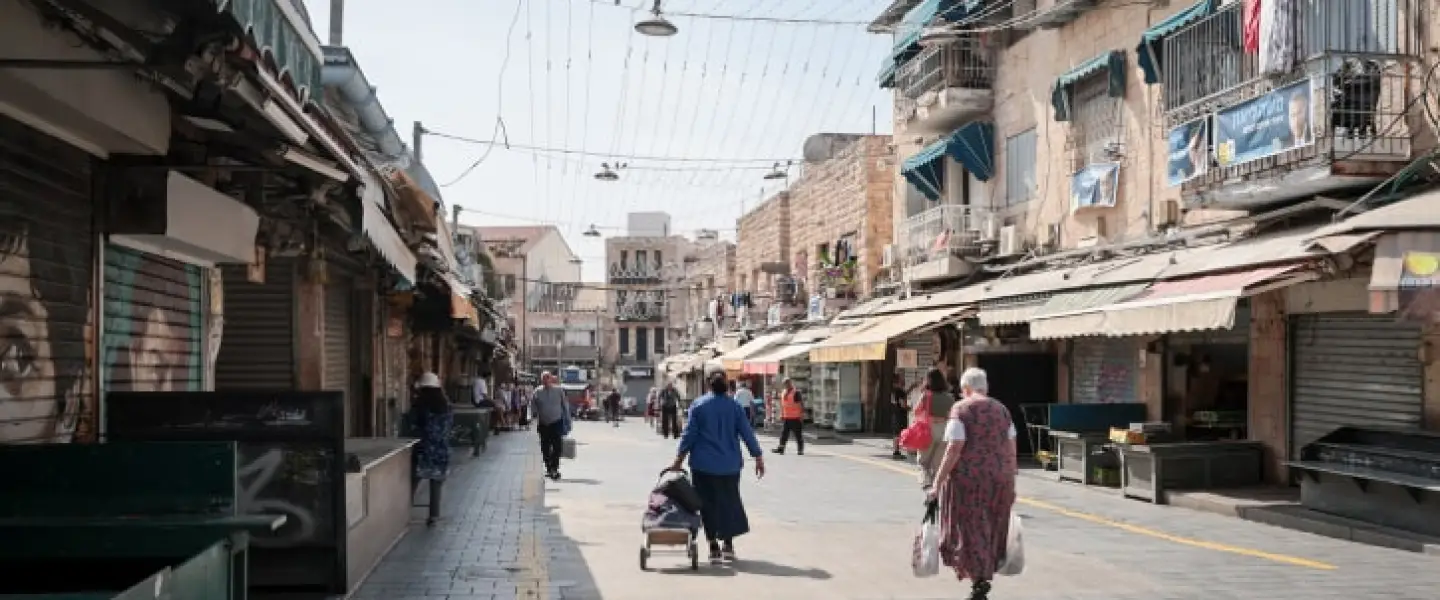 Mahane Yehuda market in Jerusalem, Oct. 8, 2023. Photo by Noam Revkin Fenton/Flash90.