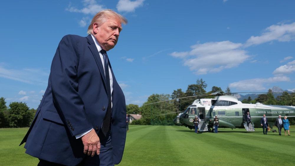 U.S. President Donald Trump arrives after landing in Marine One en route to the G7 Leaders' Summit at the Hotel Royal, Evian Resort, in Évian-les-Bains, France, on June 15, 2026. Photo by Anna Moneymaker/Getty Images.