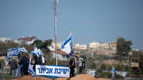 "Evyatar Yeshiva," the sign reads as residents demand to return to the Evyatar outpost, near Nablus, Feb. 18, 2022. Photo by Sraya Diamant/Flash90.