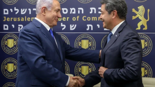Israeli Prime Minister Benjamin Netanyahu and President of Honduras Juan Orlando Hernández shake hands at the opening of a Honduran Trade Office in Jerusalem, on Sept. 1, 2019. Photo by Marc Israel Sellem/POOL.