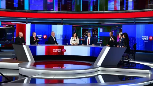 Channel 14's newsroom. Photo: Studio Thomas Tomer Shalom.