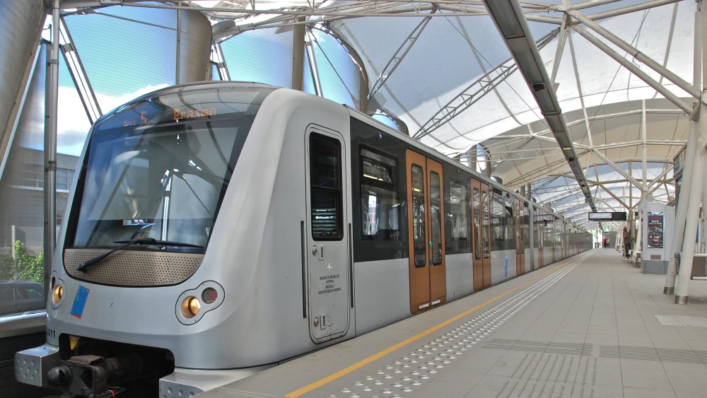 A train at the Brussels Metro's Erasme/Erasmus station, Aug. 21, 2010. Photo by Stephane Mignon via Wikimedia Commons.