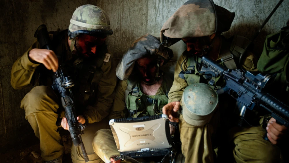Members of IDF Unite 8200's operational arm training in the field. Sep 11 2012. Photo by Moshe Shai/Flash90.