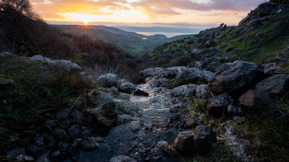 A view of the sun set at Ein Peek overlooking the Kineret, the Sea of Galilee, in the Golan Heights on Jan. 22, 2020. Photo by Maor Kinsbursky/Flash90.