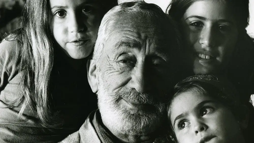 Holocaust survivor, Buenos Aires, Argentina. Photo courtesy of Zion Ozeri.