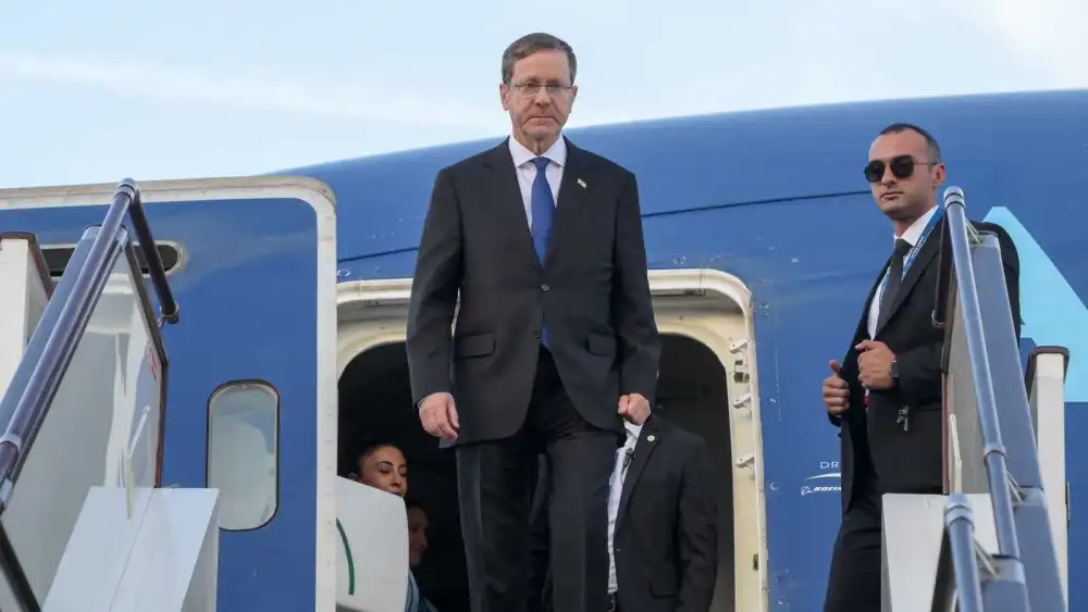Israeli President Isaac Herzog arrives in Baku, Azerbaijan, on Oct. 14, 2026, to attend the seventh Conference on Interaction and Confidence Building Measures in Asia summit. Photo by Maayan Toaf/GPO.