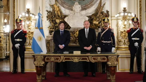 Argentine Prsident Jabier Milei, left, and Gerardo Werthein attend his inauguration as foreign minister in Buenos Aires, Argentina on Nov. 4, 2024. Photo courtesy of the Ministry of Foreign Affairs, International Trade and Worship of Argentina.