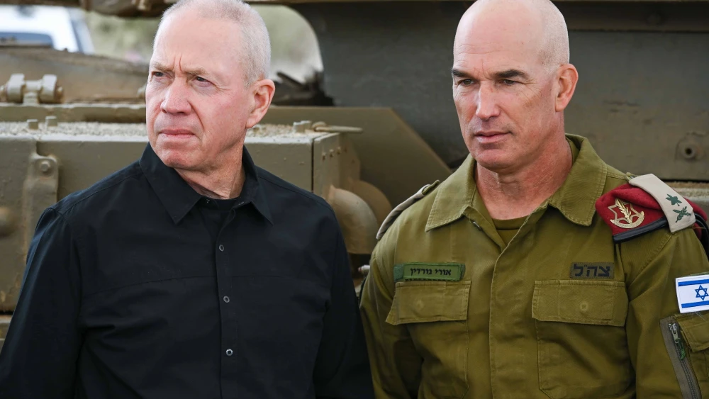 Brig. Gen. Meir Zamir (Ret.) and Col. Uri Segal (Ret.) of the famed Tiger Force welcome Israeli Defense Minister Yoav Galant and Northern Command's Chief Maj. Gen. Ori Gordin at the new Memorial Site for the Tiger Force fighters near Moshav Aloney Habashan in the Golan Heights, Oct. 2, 2023. Photo by Michael Giladi/Flash90.