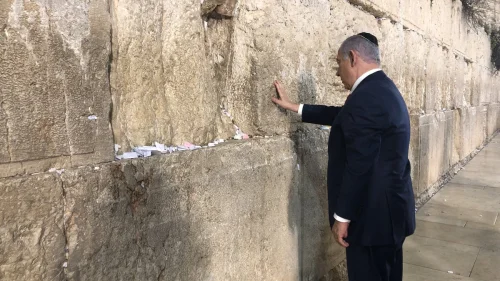 Israeli Prime Minister Benjamin Netanyahu at the Western Wall in Jerusalem one day before Israeli elections on April 9, 2019. Credit: Twitter.