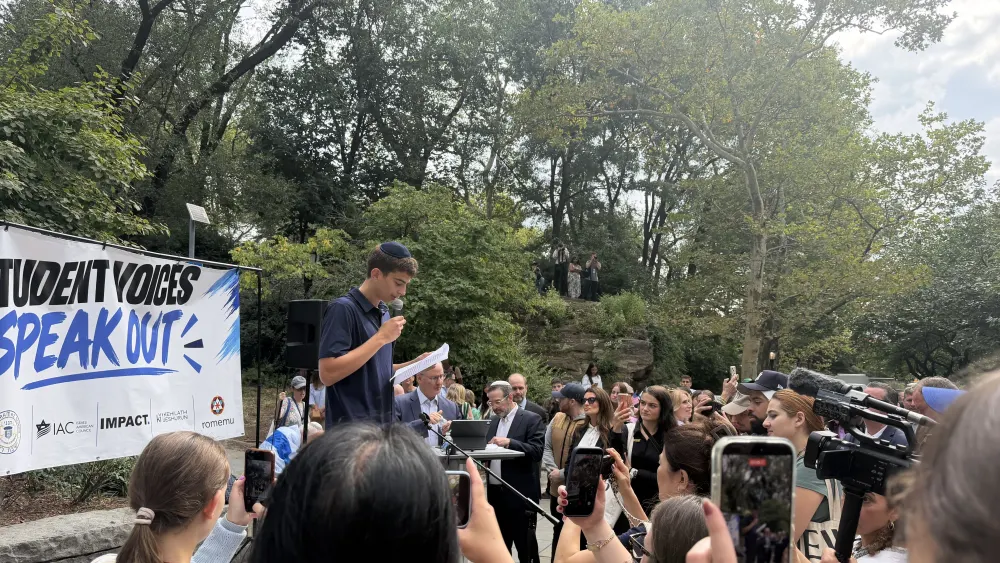 Gracie Mansion students