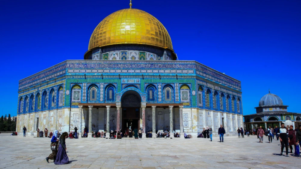 Muslims visit the Al-Aqsa mosque compound in Jerusalem's Old City, on Feb. 28, 2020. Photo by Sliman Khader/Flash90.