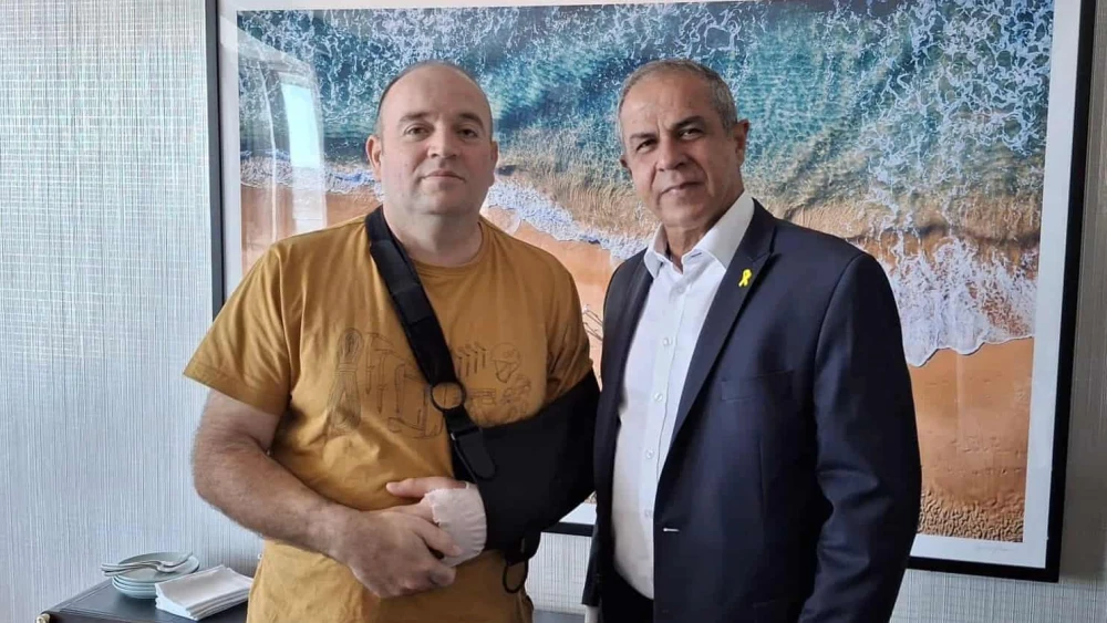 Ahmed al Ahmed, left, meets with Israeli Ambassador Amir Maimon in Sydney, Australia, Dec. 29, 2025. Source: @IsraelinOZ/X.