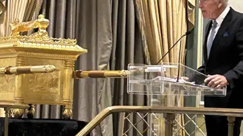 Philanthropist Lewis Topper unveils a pure gold replica of the biblical Ark of the Covenant he had commissioned, at an Israel Heritage Foundation event in New York in June 2024. Credit: Courtesy.
