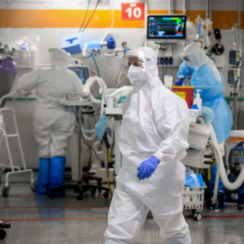 Sheba Medical Center staff in the hospital's coronavirus isolation ward, in Ramat Gan, Israel, July 20, 2020. Photo by Yossi Zeliger/Flash90.