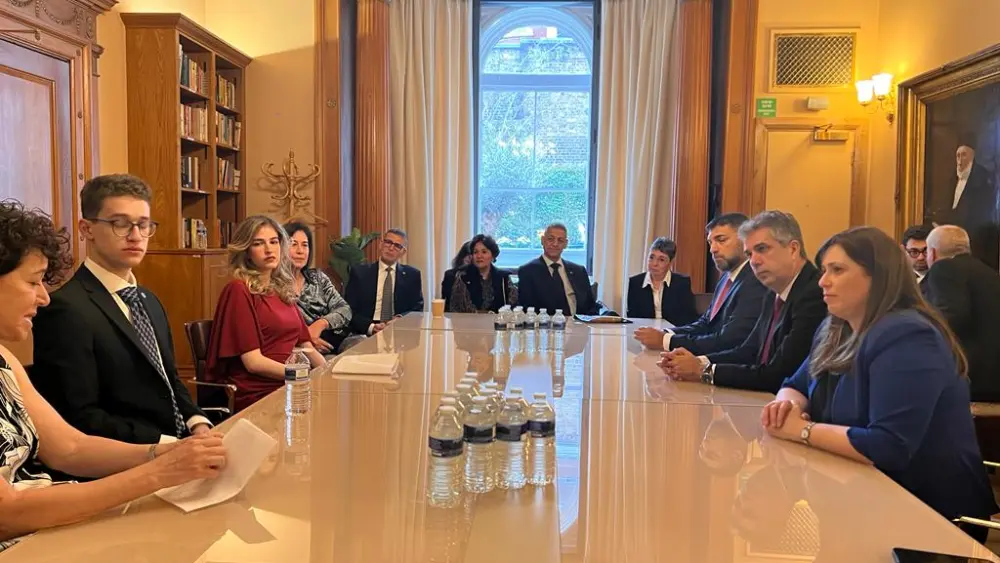 Israeli Foreign Minister Eli Cohen holds a meeting in London during a visit aimed at pressing Jerusalem's position on the Iranian threat and bolstering bilateral economic ties, March 21, 2023. Credit: Israeli Foreign Ministry.