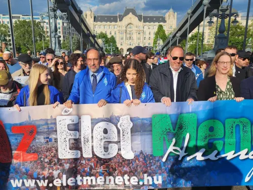 Sixty Holocaust survivors lead more than 5,000 participants through the streets of Budapest in a solemn and powerful March of the Living, May 11, 2025. Credit: March of the Living.