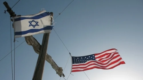 An Israeli and American flag. Credit: James Emery via Wikimedia Commons.