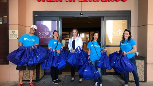 IAC Las Vegas Gvanim leaders with IAC Las Vegas Regional Director, Noa Peri-Jensch, delivering care packages containing Israeli products to the nurses and caretakers who assisted victims of the Las Vegas mass shooting in October 2017. Credit: Courtesy.