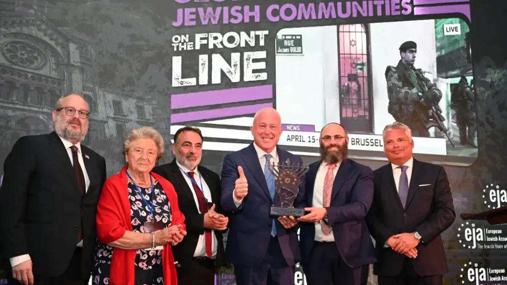 U.S. Ambassador to Belgium Bill White (center) is honored with the King David Award during the annual conference of the European Jewish Association in Brussels, April 15, 2026. Credit: EJA.