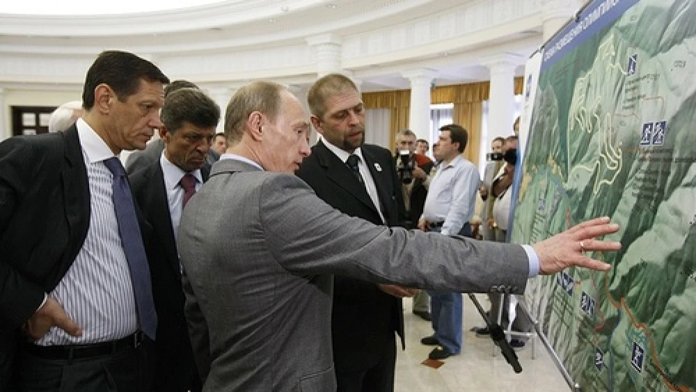 Russian President Vladimir Putin at a July 2008 meeting on the environmental aspects of the 2014 Winter Olympic Games in Sochi. (Credit: premier.gov.ru)