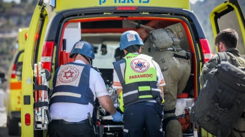 Wounded Israeli soldiers from the south arrive at Hadassah Medical Center in Jerusalem's Ein Kerem, Oct. 7, 2023. Photo by Noam Revkin Fenton/Flash90.
