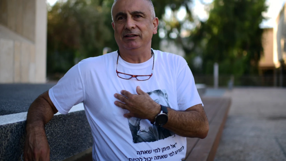 Baruch Ben-Yigal, father of the late IDF soldier Amit, attends a protest in Tel Aviv against the Supreme Court decision to cancel the demolition order for the home of the Palestinian terrorist who murdered his son, Aug. 16, 2020. Photo by Tomer Neuberg/Flash90.