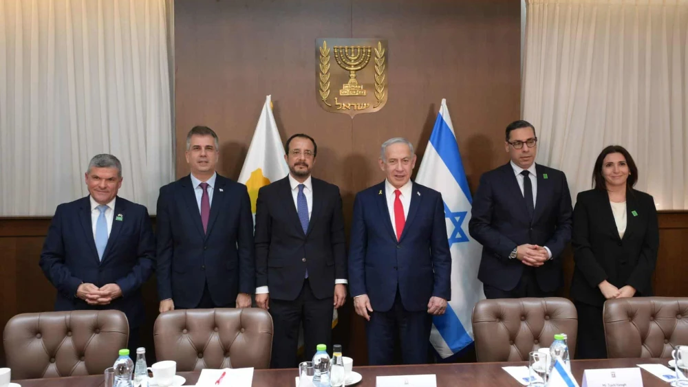 Israel and Cyprus agreed to finalize a deal later this year to construct an electricity cable connecting the two countries, May 4, 2025. Photo by Amos Ben-Gershom/GPO.