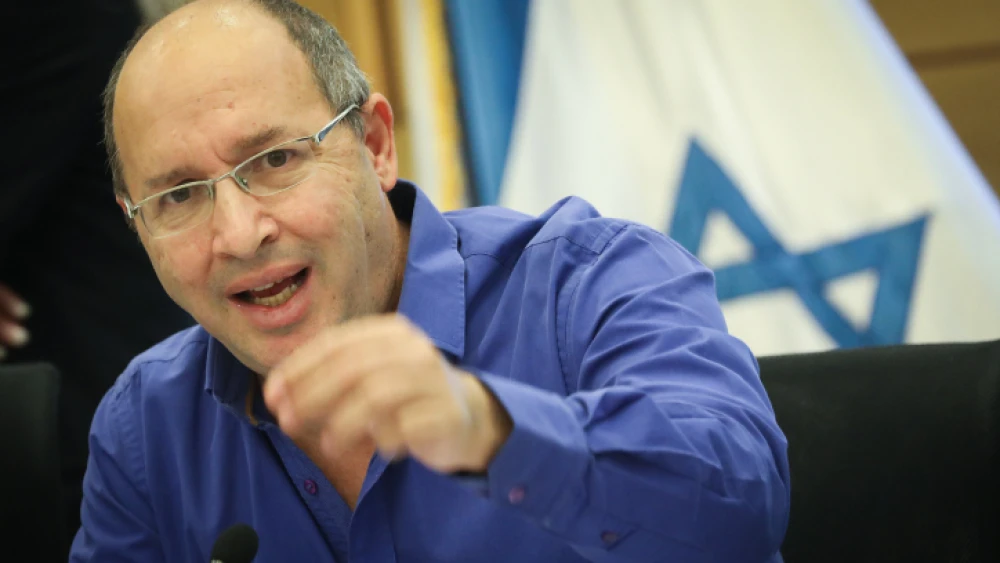 Blue and White Knesset member Avi Nissenkorn attends an emergency conference at the Knesset on May 27, 2019. Photo by Noam Revkin Fenton/Flash90.