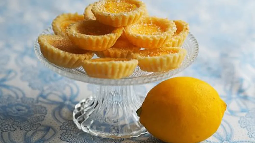 Lemon Curd Mini-Pies. Credit: Pixabay.