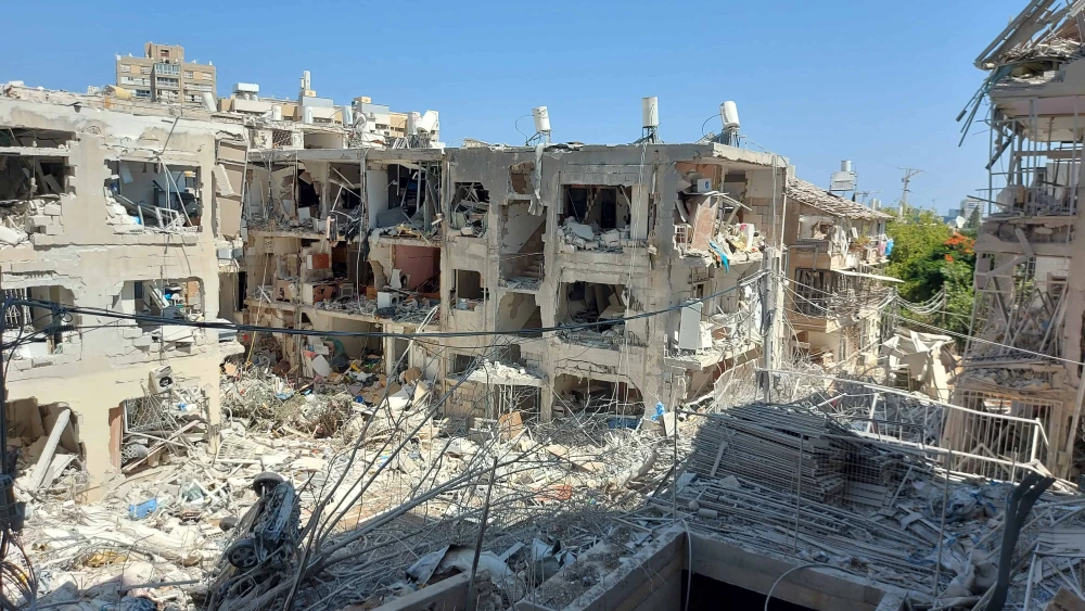 A view of the destruction in Bat Yam caused by the Iranian missile attack, June 18, 2025. Photo by Steve Linde.