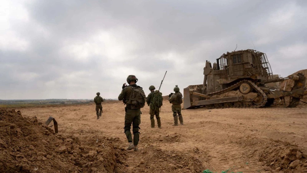 Israeli soldiers during operational activities in the central Gaza Strip on March 19, 2025. Credit: IDF.