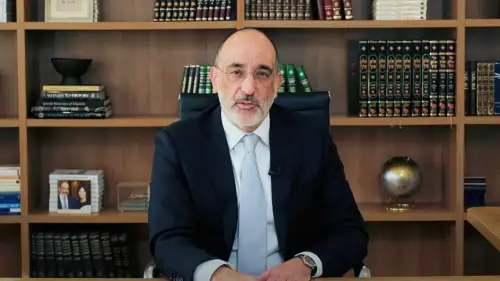 South African Chief Rabbi Warren Goldstein delivers a video message on May 25, 2025. Credit: Courtesy of Rabbi Goldstein's office.