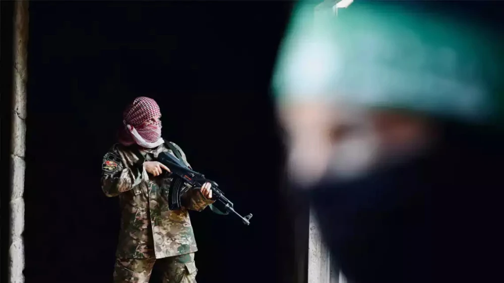 Солдаты «Красного подразделения» Армии обороны Израиля изображают террористов ХАМАС. Фото Орена Коэна.