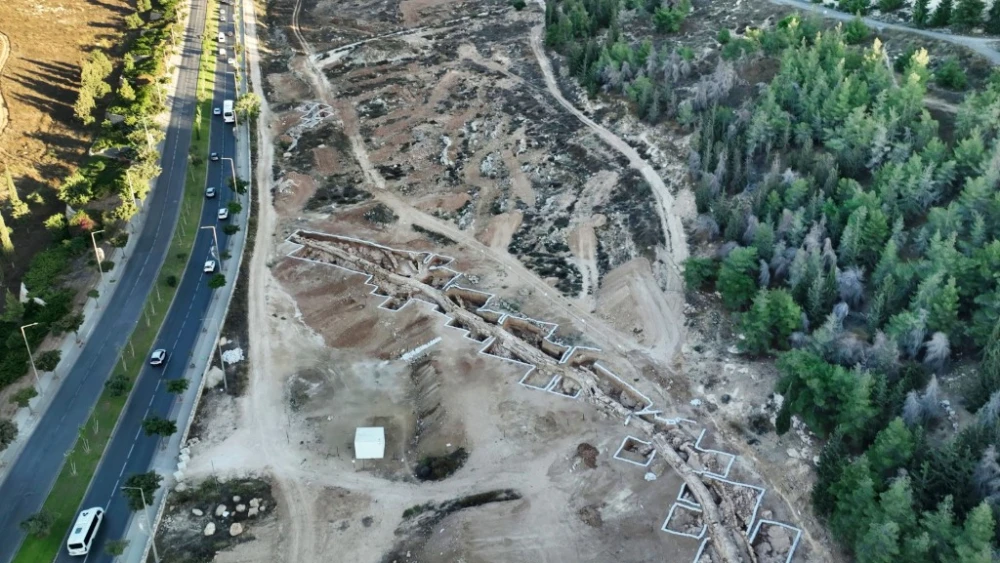 An aerial view of the Jerusalem Lower Aqueduct uncovered near Ramat Rachel. Photo by Emil Aladjem/Israel Antiquities Authority.